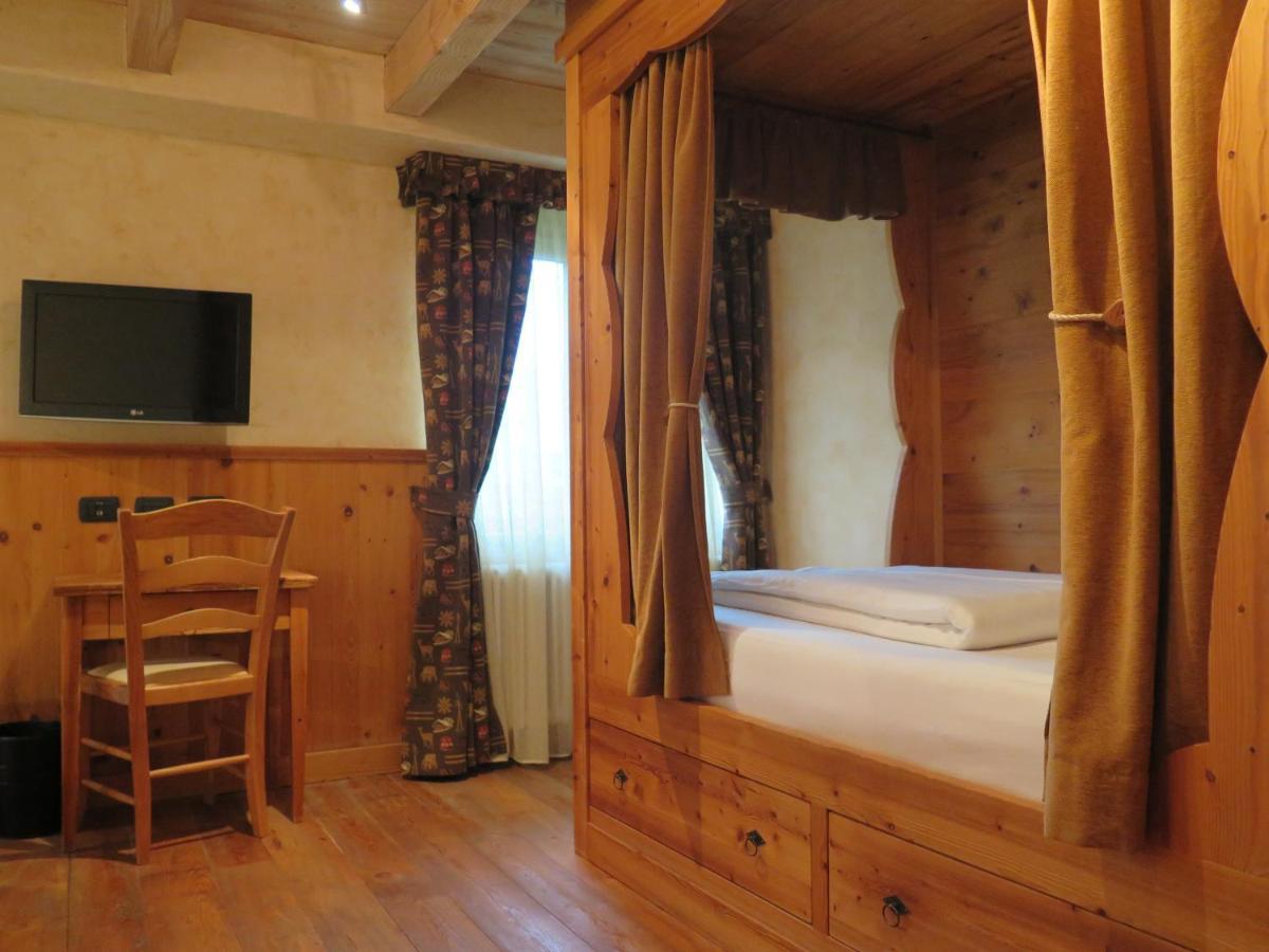 Hotel Miravidi A Cervinia بيريوِل تْشيرفينيا المظهر الخارجي الصورة