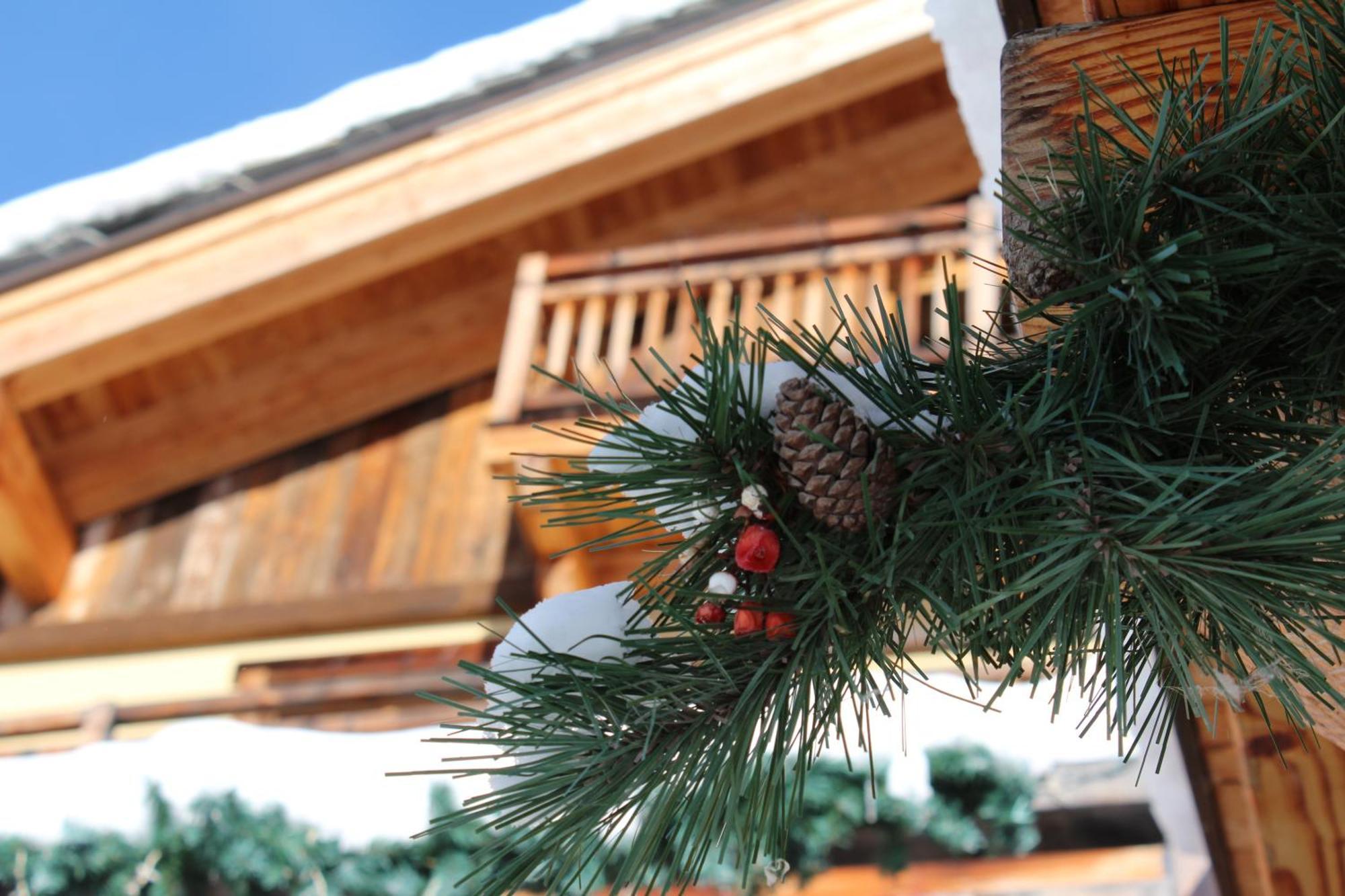Hotel Miravidi A Cervinia بيريوِل تْشيرفينيا المظهر الخارجي الصورة